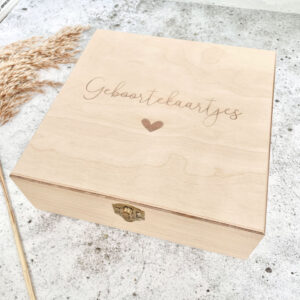 Bewaarkistje - geboortekaartjes | hart