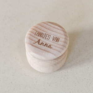 Houten tandendoosje - met naam - sierlijk