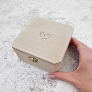 Alternative view of Bewaarkistje vierkant - hartje