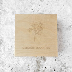 Bewaarkistje - geboortekaartjes - geboortebloem mei (meidoorn)